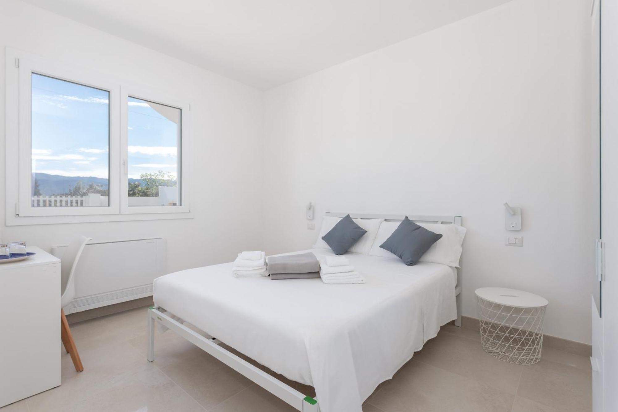 Villa Greca Holiday Rooms Sant Isidoro  外观 照片